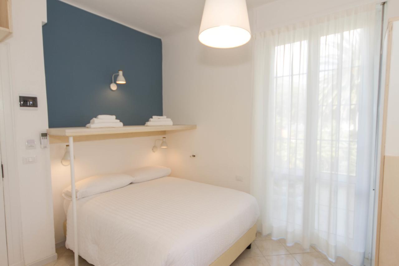 Residence Villa Ombrosa Spotorno Buitenkant foto